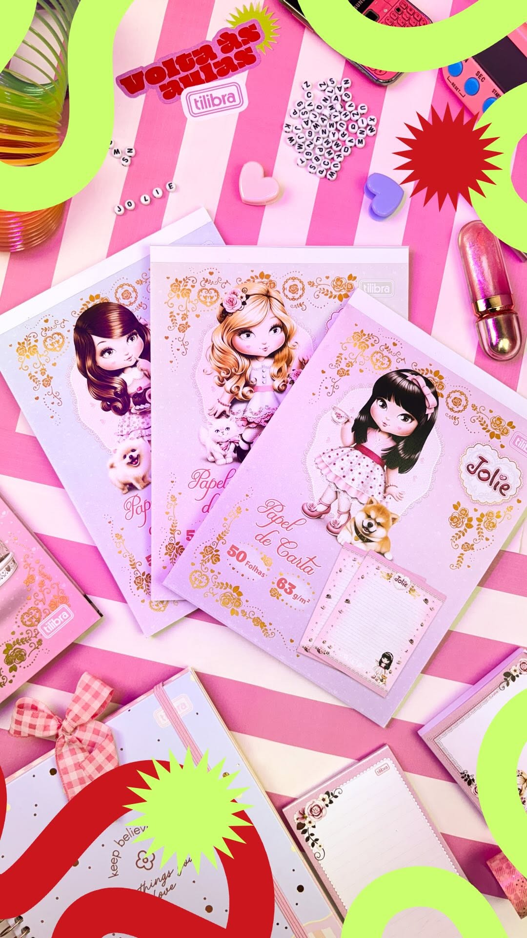 Blocos de papel com personagens em fundo colorido
